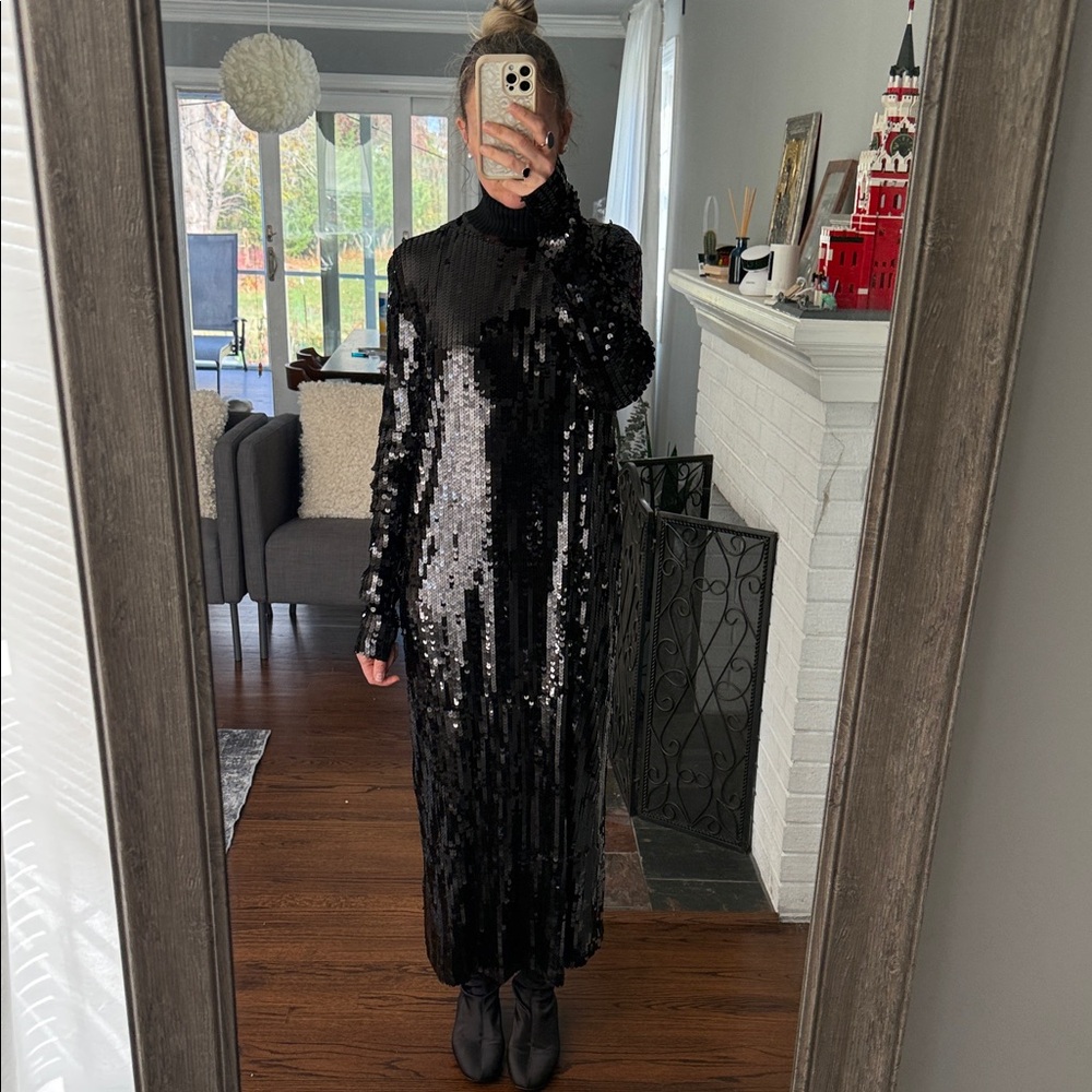 Zara Black Sequin Long Sleeve Dress